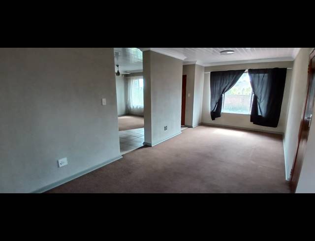 3 BEDROOM TOWNHOUSE FOR SALE IN DIE HEUWEL